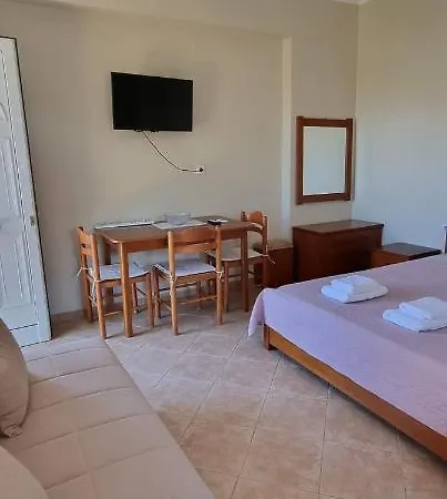 Studio στην πολη των τρελων νερων